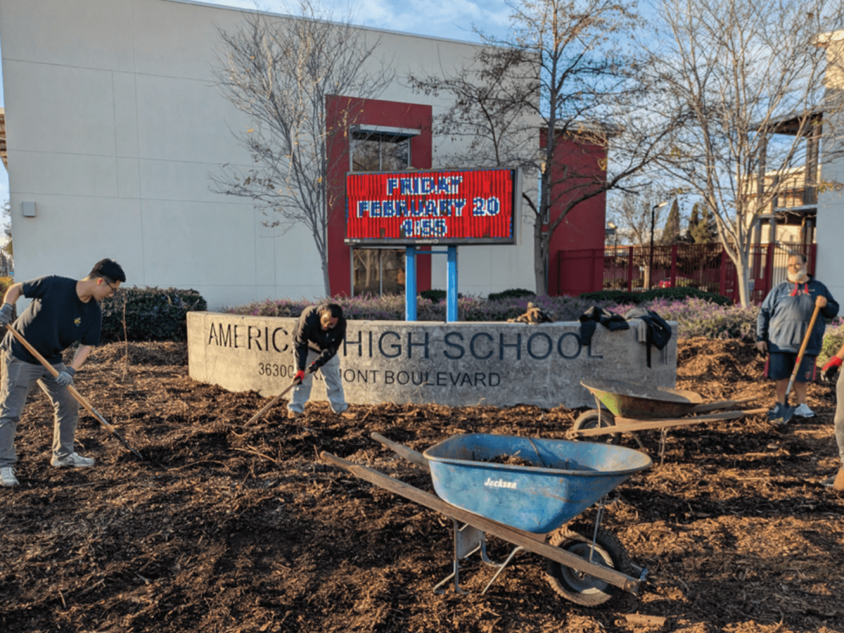 Science and Ecology Club hosts campus mulching&nbsp;event